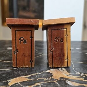 Vintage Wood Outhouse Ma & Pa Salt & Pepper Shakers Souvenir McAllen Texas